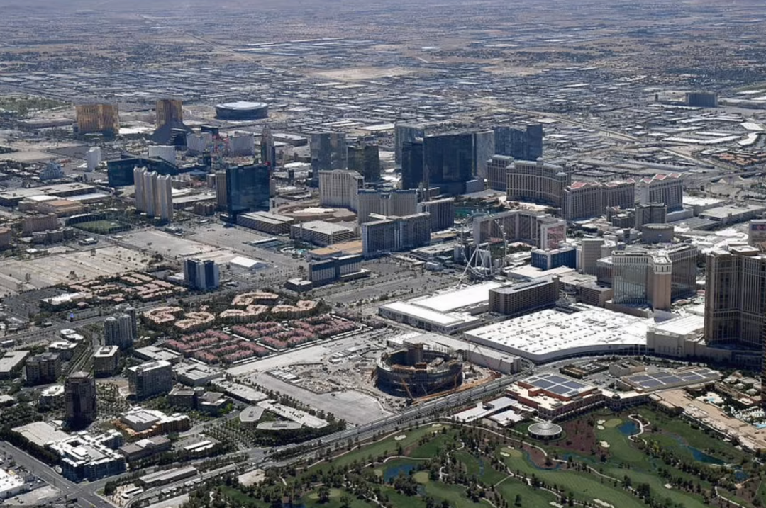 1668061002560575.png 3.png