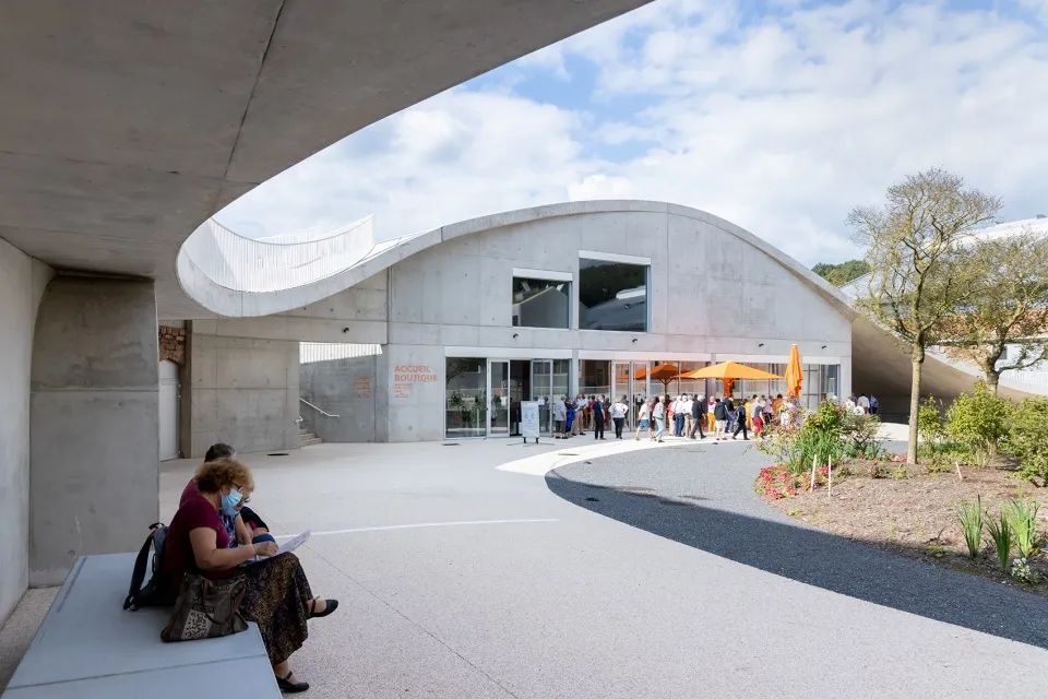 1684998962687432.jpg 4.jpg